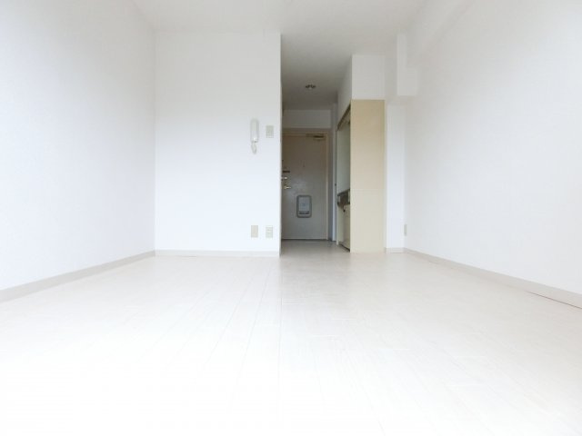 スカイ南花台の居間・リビング