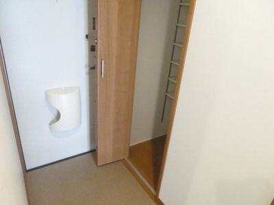 【玄関】 | ウエスト魚住