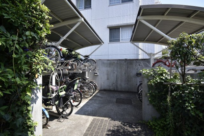 【その他共用部分】 | コートヒルズ横濱山手ウエスト棟 | 駐輪場