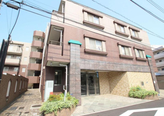 【外観】 | 南東角部屋につき日照・通風良好！収納力の高いウォークインクローゼット！