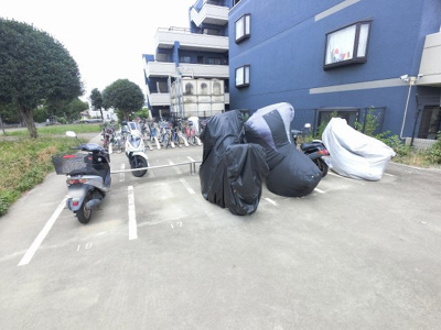 【その他共用部分】 | タワービレッジ鷺沼 | バイク置場