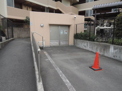 【その他共用部分】 | ルイシャトレ鷺沼ヒルトップコート | ゴミ置場