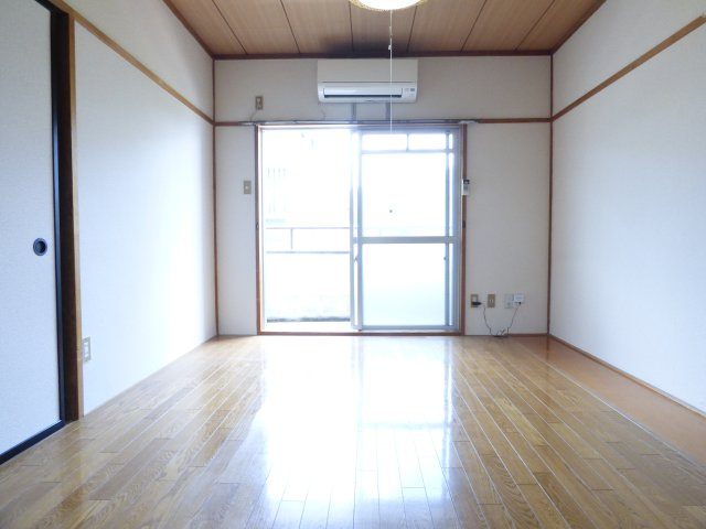 【居間・リビング】 | ダイヤマンション