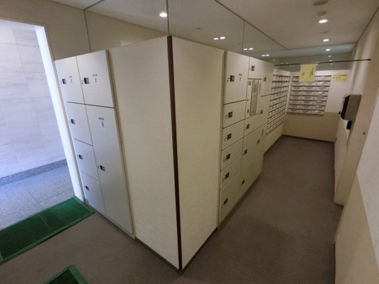 【エントランス】