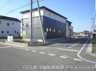 【前面道路含む現地写真】 | 前面道路含む現地写真です