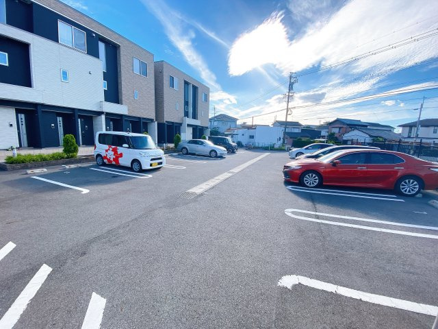 オレンジパークⅡ成岩Aの駐車場