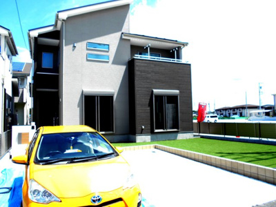 【外観】 | 新築さいたま市緑区美園 52坪 太陽光発電付  全4棟 4号棟 | 建物外観を気になさる方へ、見た目の良い物件です。年末年始対応します。さらに価格変更してます。販売担当のハウスドットコムです。５０坪広々。