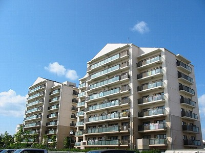 東急ドエル・アルス三田ウッディタウン中央Ｅ棟の周辺