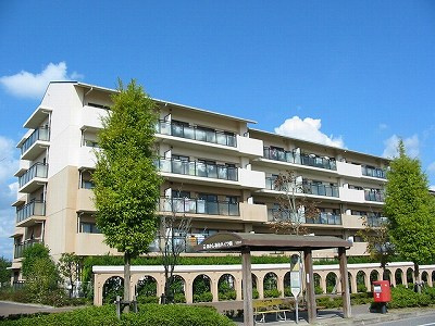 東急ドエル・アルス三田ウッディタウン中央Ｅ棟の周辺