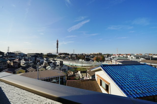 価格変更！保土ヶ谷公園徒歩２分。ＬＤＫ１８帖４ＬＤＫ。ＳＩＣ・ＷＩＣと収納豊富♪仏向町全３棟新築戸建の展望