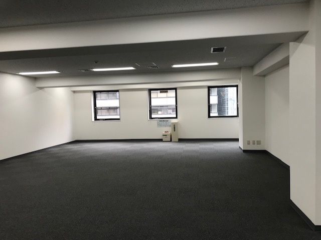 新横浜ＫＳビルの内装