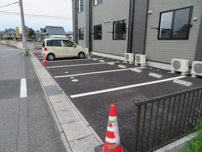 【駐車場】 | セゾン ド ウララ