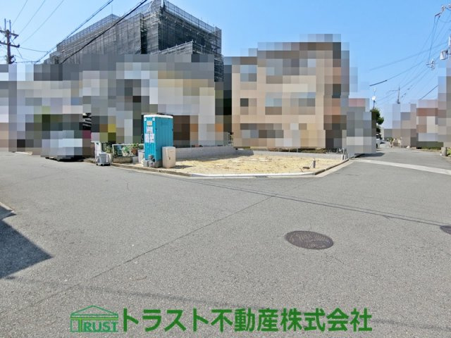 明石市第16魚住町西岡　新築戸建の前面道路含む現地写真