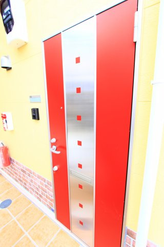 ユナイト横浜アカプルコのエントランス