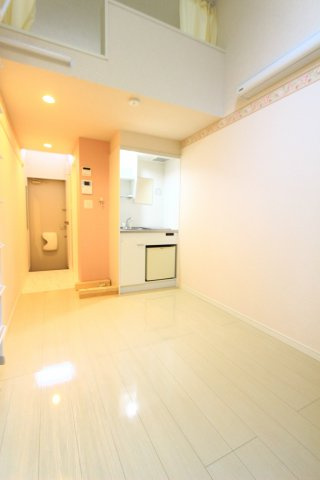 ユナイト横浜アカプルコの居間・リビング