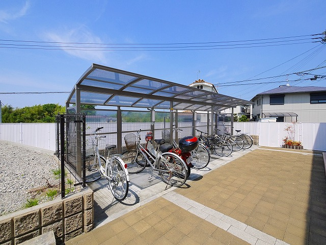 サニーハイツ九条のその他共用部分|駐輪場