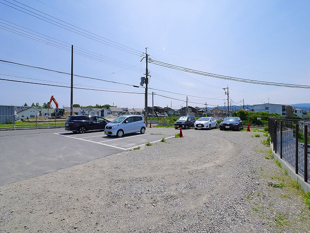 サニーハイツ九条の駐車場|駐車スペースもあります