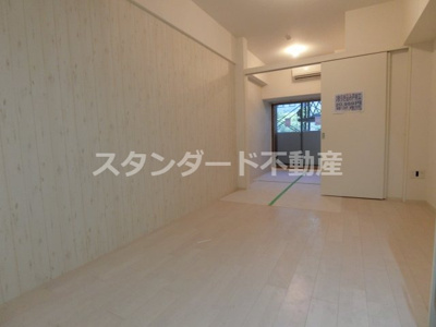 【居間・リビング】 | セレニテ梅田ルフレ