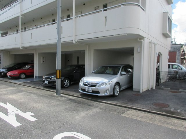 シーアイマンション川名の駐車場|シーアイマンション川名