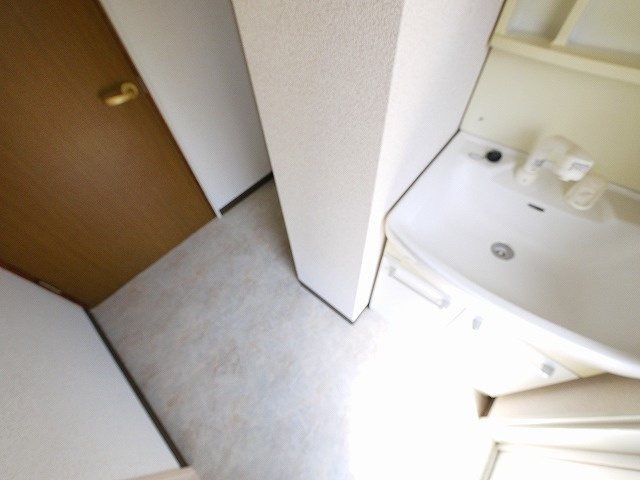 ルーラル登Bの洗面所|スペースが確保できる洗面所です