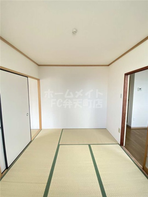 【居間・リビング】 | メゾンかもめ | ゆったり過ごせる居間です