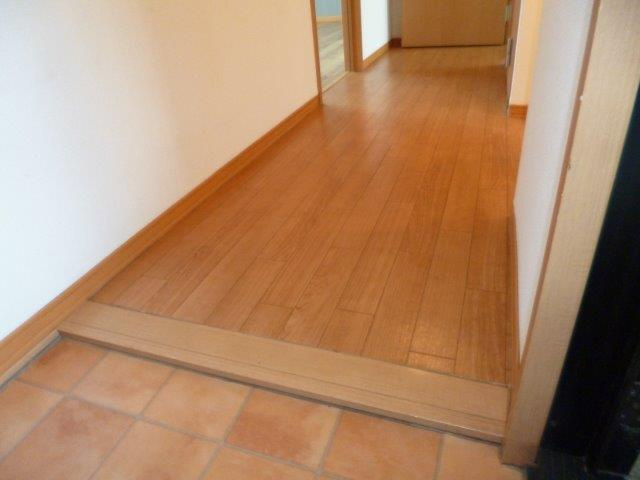 シャルマン笹沖Bの玄関