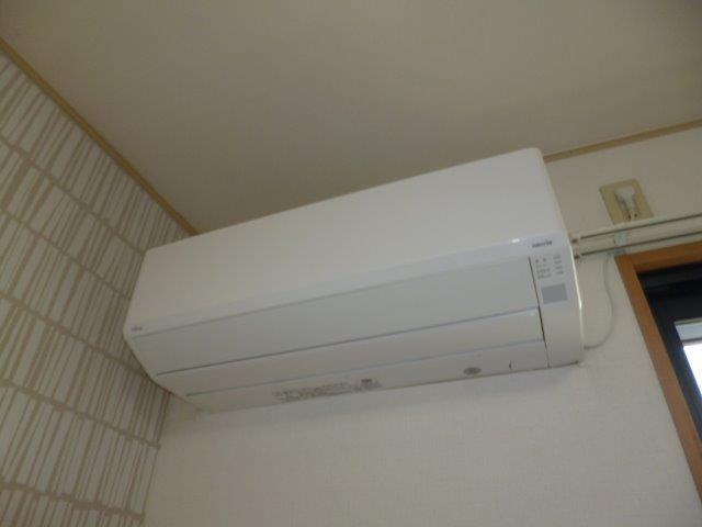 シャルマン笹沖Bの設備|洋室エアコン