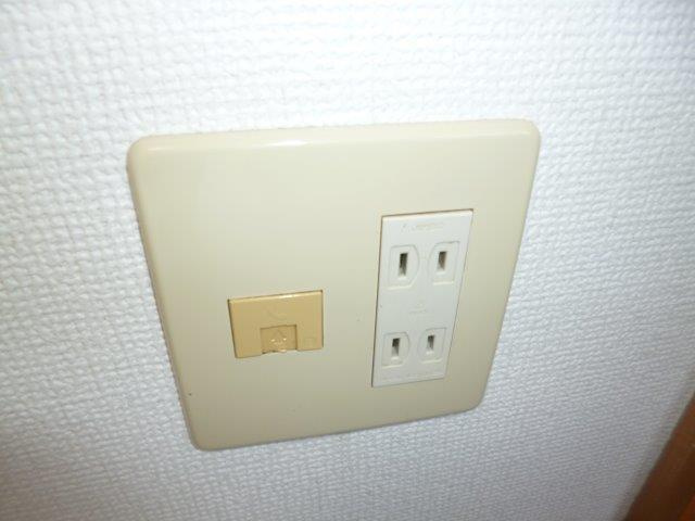 シャルマン笹沖Bの設備|電話モジュラー