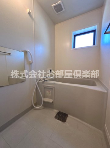 オリエントクレストの浴室|落ち着いた空間のお風呂です