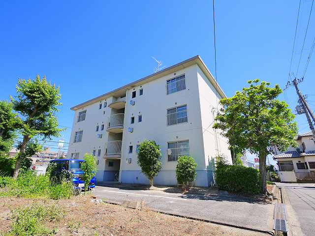 佐保川ハイツBの外観|落ち着いた雰囲気の外観です