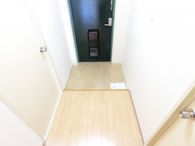 フォレストコート高尾の玄関