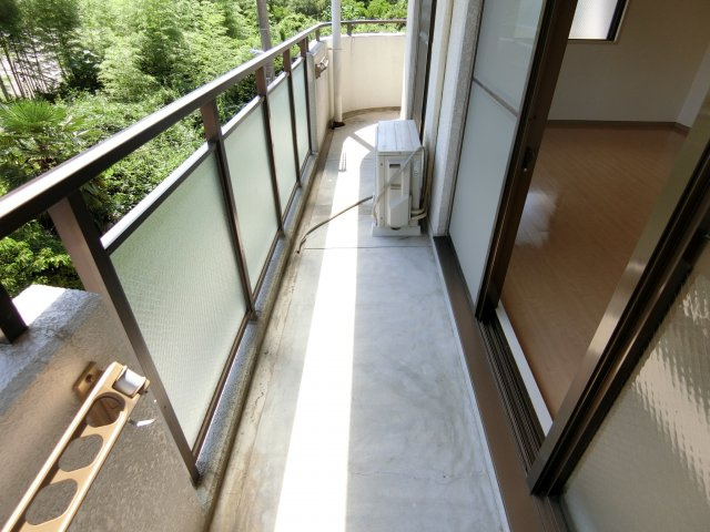フォレストコート高尾のバルコニー