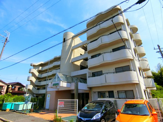 フォレストコート高尾の外観