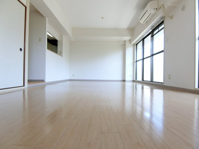 フォレストコート高尾の居間・リビング