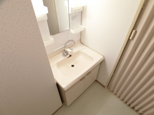 フォレストコート高尾の洗面所