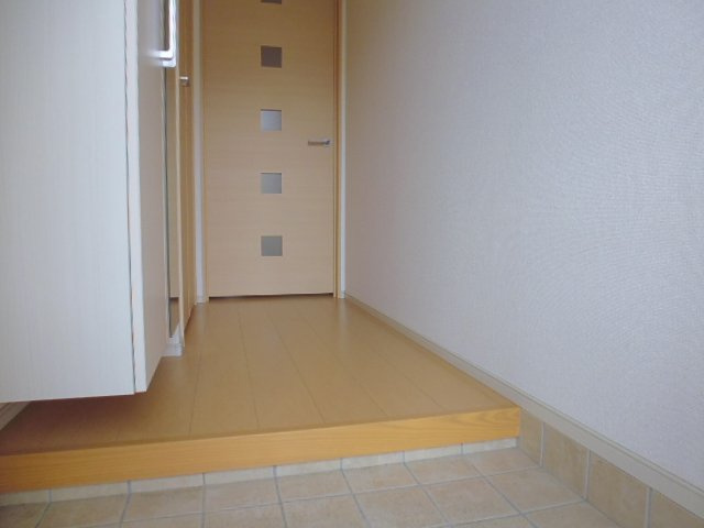 ファインハウスＡの玄関