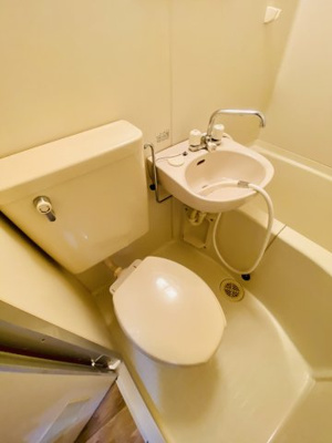 【トイレ】 | ダグラス中原