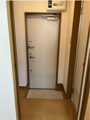 【玄関】 | ダグラス中原