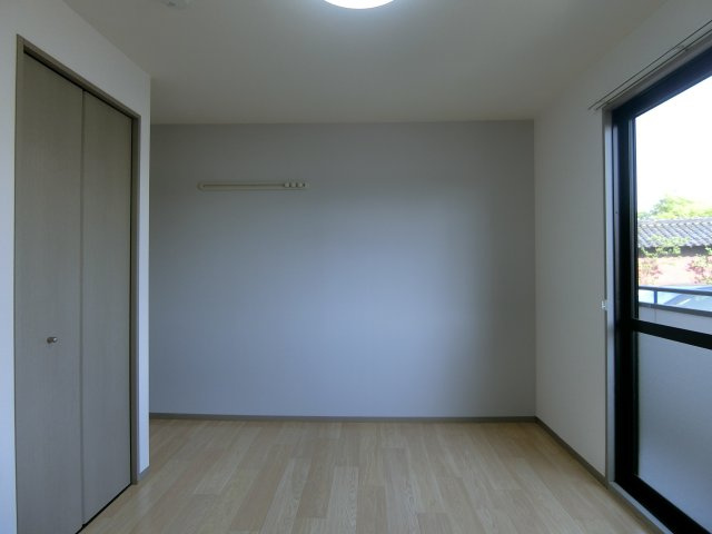 ひまわり　Bの洋室