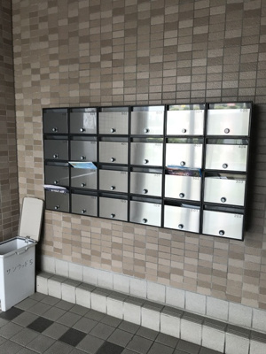 【エントランス】 | サンウッド５ | 集合ポスト