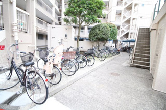 【その他共用部分】 | 自転車、バイク置き場の空きあります！