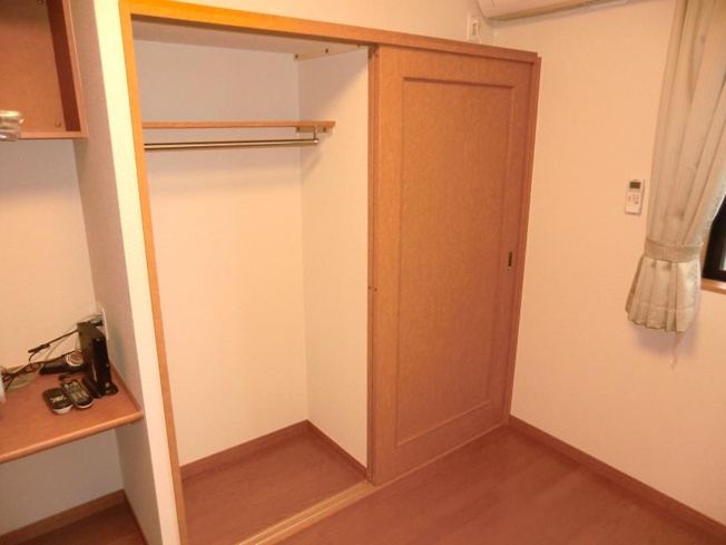 【収納】 | レオパレスメゾン　モンポルト | クローゼット