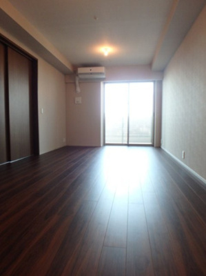 【居間・リビング】 | グランドメゾン新梅田タワー