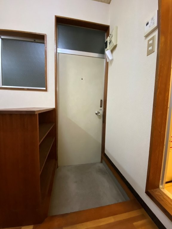 コーポSの玄関