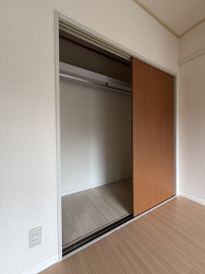 【収納】 | ベルジュ大倉山【SHM】 | 6帖洋室のお部屋にあるクローゼットです♪