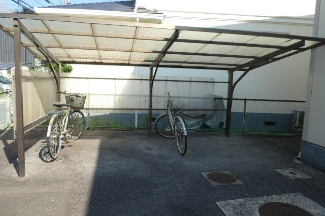 倉敷市笹沖のアパートのその他共用部分|自転車置き場