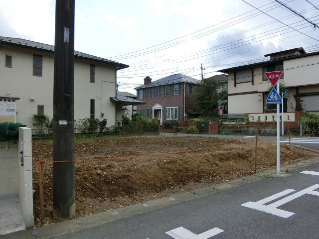 習志野市本大久保４丁目　売地　約４９坪　公道面角地　ミサワホームタウン旧分譲地内の前面道路含む現地写真