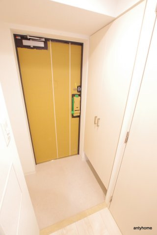 エスリード京橋セントラル　仲介手数料無料の玄関
