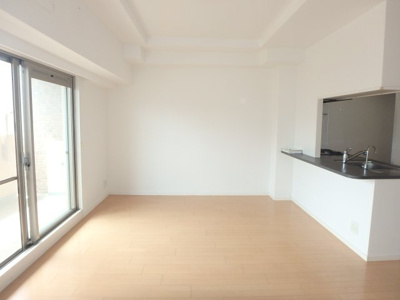 【居間・リビング】 | プレサンス大阪ドーム前ファンタジア