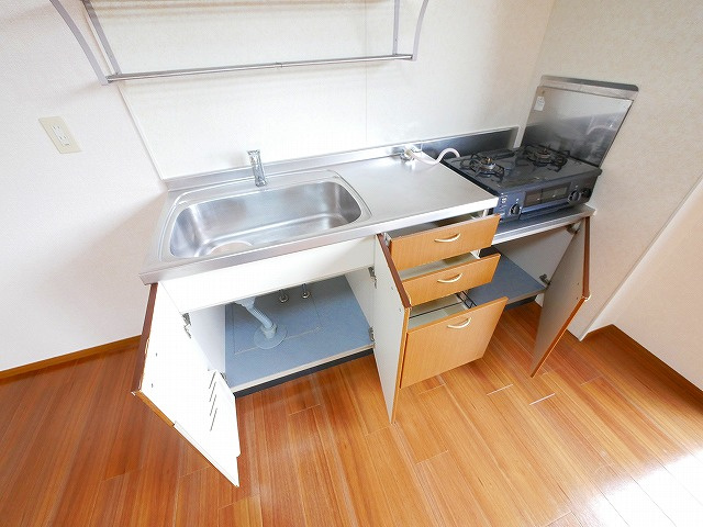 グランメール州見台　Ｂ棟のキッチン|使いやすいキッチンです